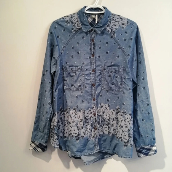 Free People Dottie Over You Chambray Button Up Floral and Plaid Blouse Medium - Picture 2 of 16
